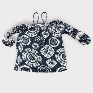 ⭐️ Random Hearts Navy Tiedye Cold Shoulder blouse Girls Juniors Medium